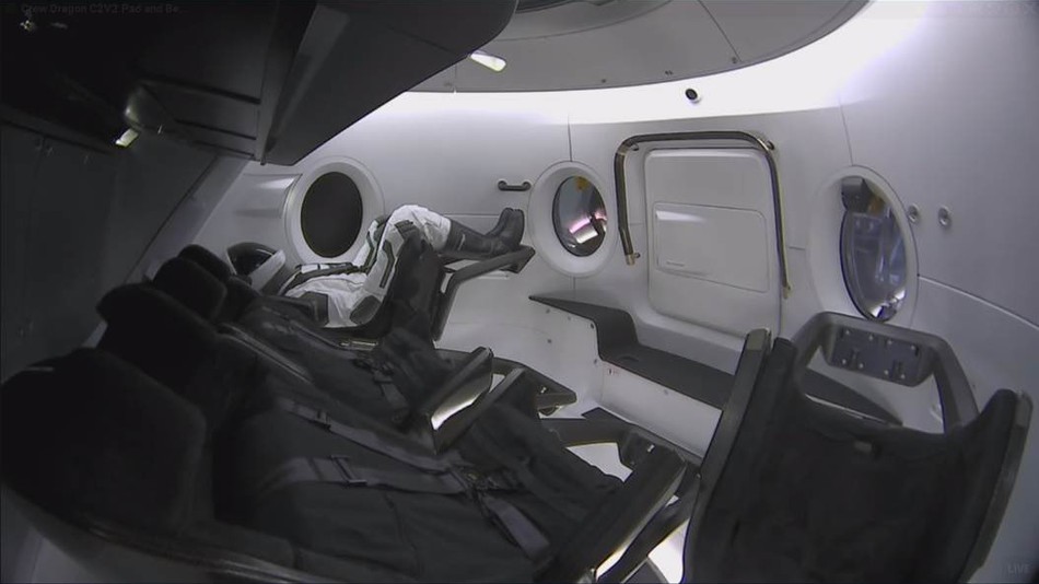 Успешный запуск астронавтов в космос на корабле Crew Dragon 2