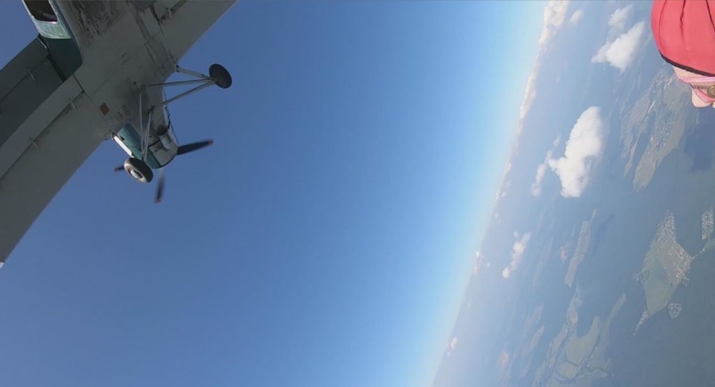Выше облаков - прыжок с парашютом
